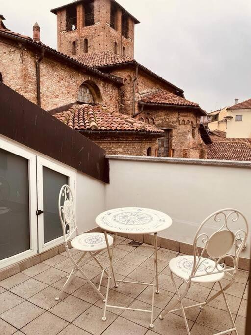 Piazza San Secondo Incantevole Appartamento Wifi Асти Экстерьер фото